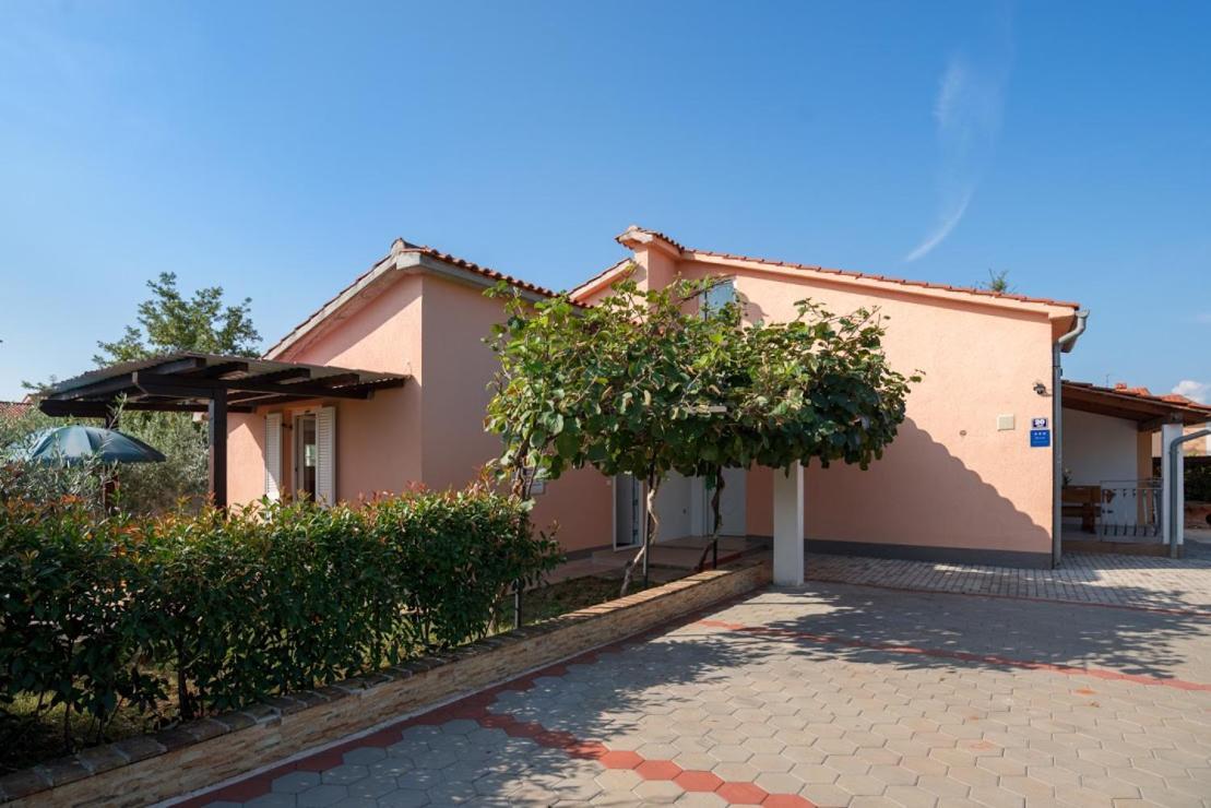 Ema-Dany Apartment Porec Luaran gambar