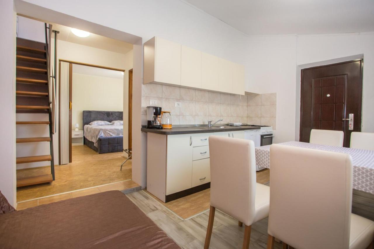 Ema-Dany Apartment Porec Luaran gambar