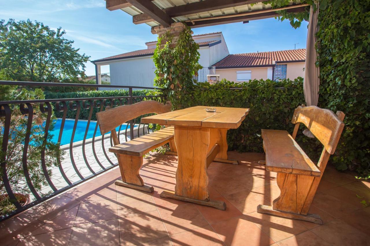 Ema-Dany Apartment Porec Luaran gambar